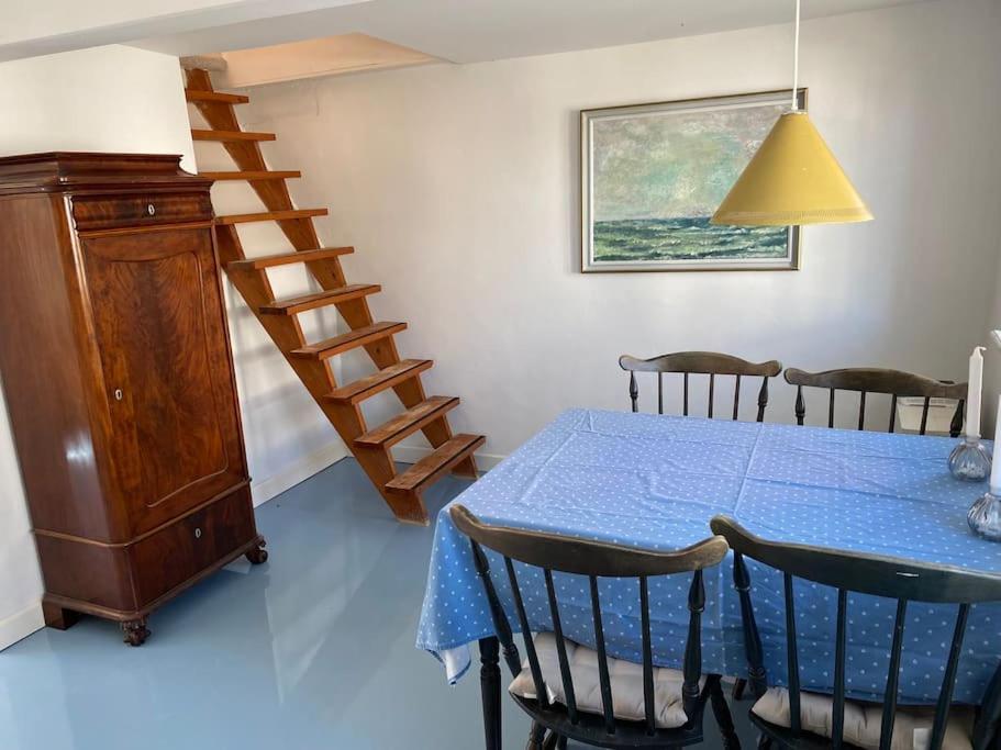 Skont Fiskerhus. Taet Pa By, Havn Og Havet Vila Marstal Exterior foto